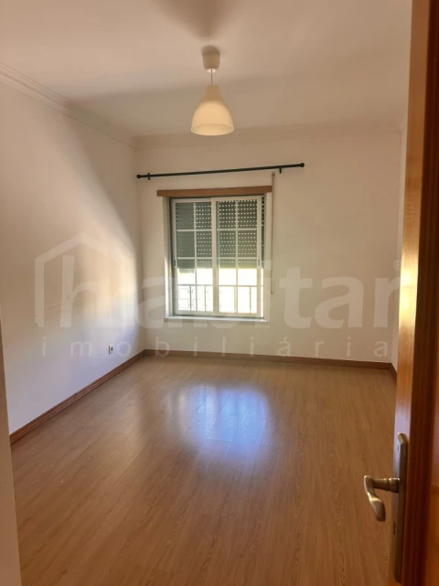 Apartamento T4 para Venda em Benavente