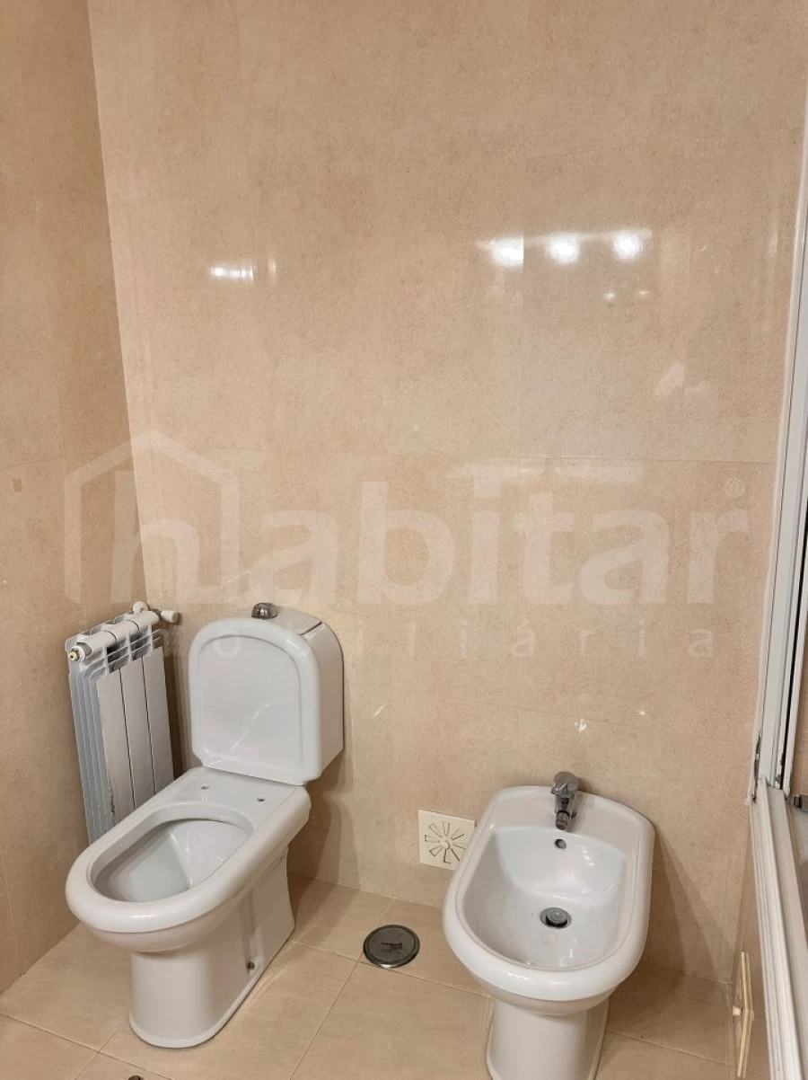Apartamento T4 para Venda em Benavente Foto 17