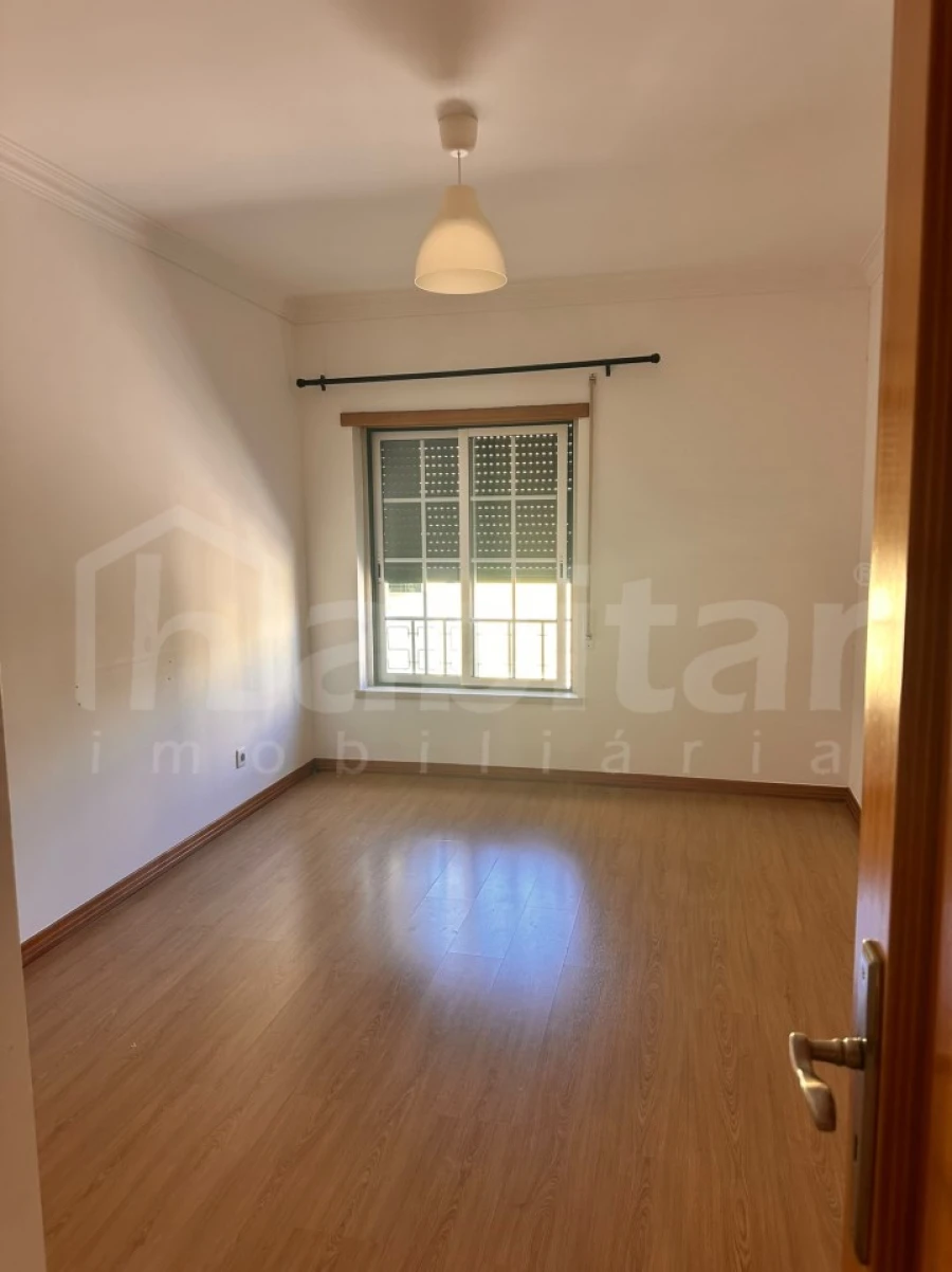 Apartamento T4 para Venda em Benavente Foto 21