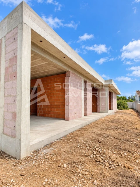 Moradia T3 para Venda em Aguada de Cima