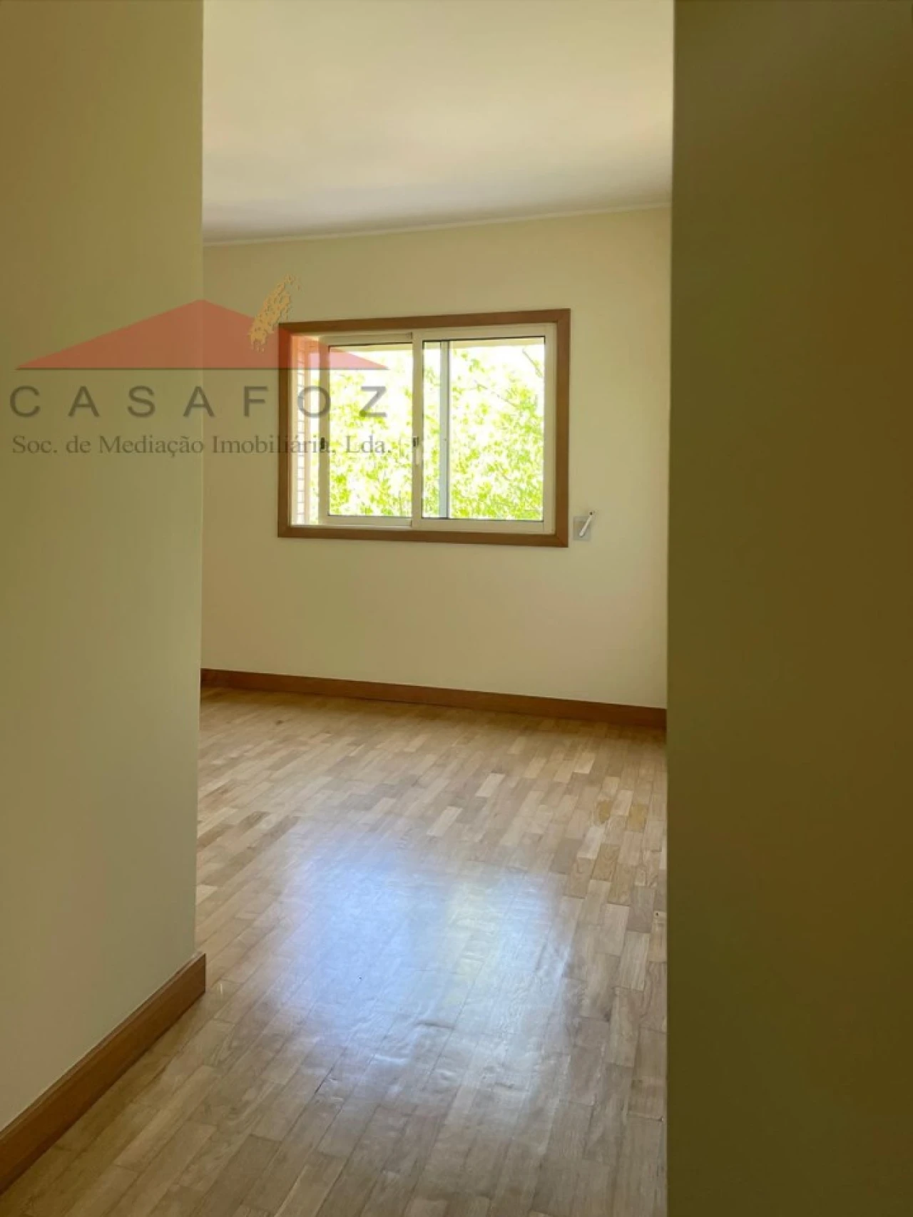 Apartamento T4 para Arrendamento em Ramalde Foto 18