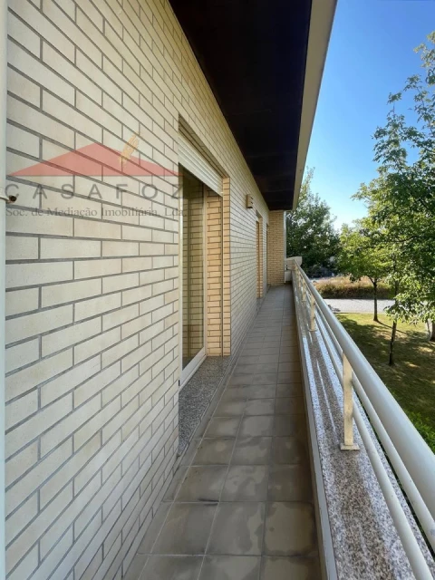Apartamento T4 para Arrendamento em Ramalde
