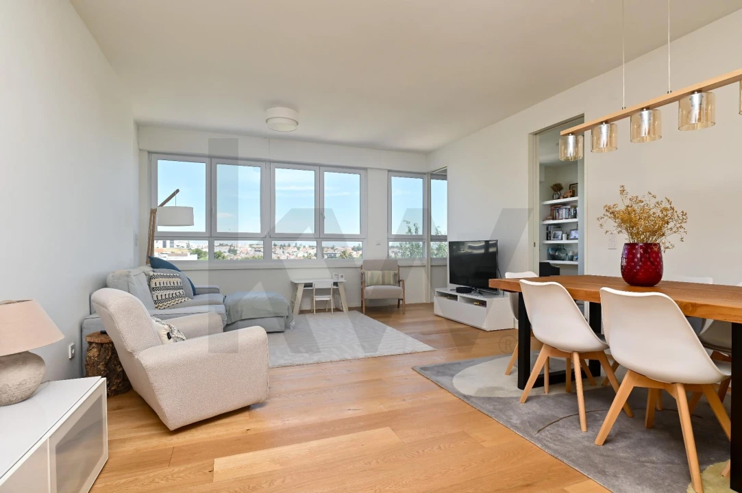 Apartamento T3 para Venda em Oeiras e São Julião da Barra, Paço de Arcos e Caxias Foto 1