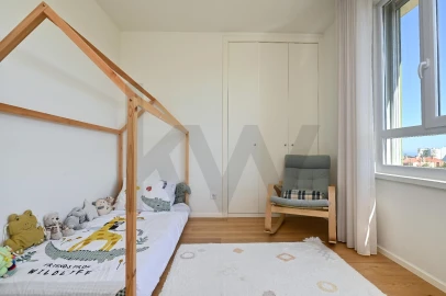 Apartamento T3 para Venda em Oeiras e São Julião da Barra, Paço de Arcos e Caxias