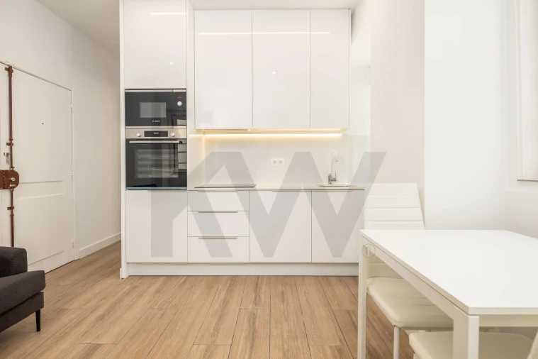 Apartamento T1 para Venda em Arroios Foto 2