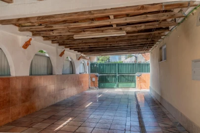 Moradia T5 para Venda em Algueirão-Mem Martins