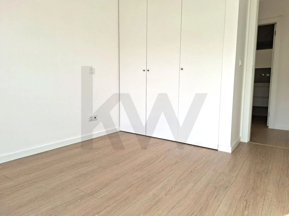 Apartamento T2 para Venda em Loures Foto 30