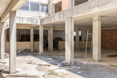 Armazém para Venda em Alverca do Ribatejo e Sobralinho