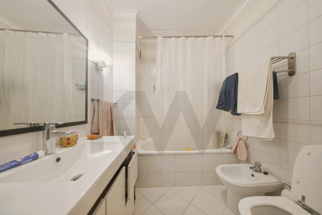 Apartamento T1 para Venda em Carnaxide e Queijas Foto 8