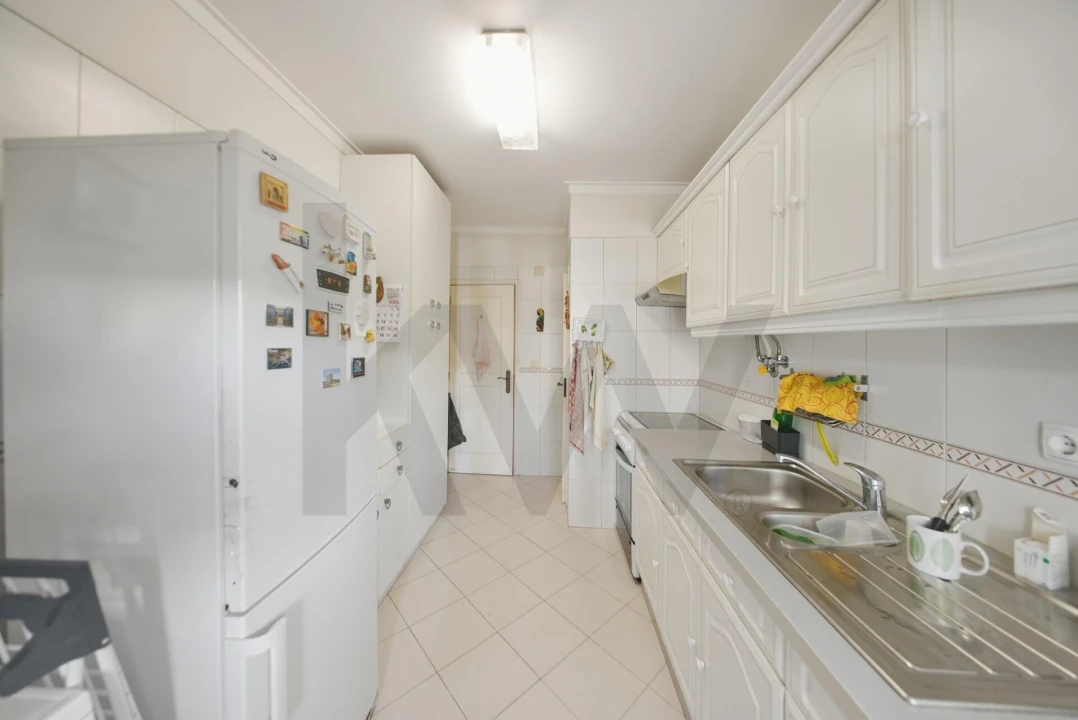 Apartamento T1 para Venda em Carnaxide e Queijas Foto 4