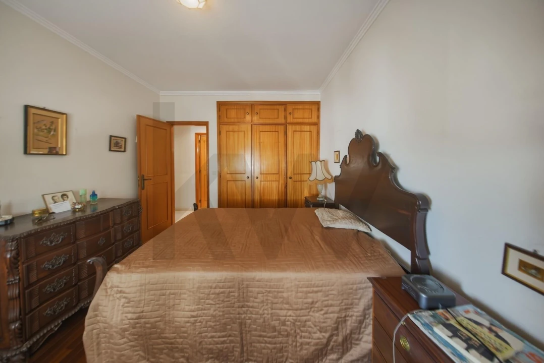 Apartamento T1 para Venda em Carnaxide e Queijas Foto 7