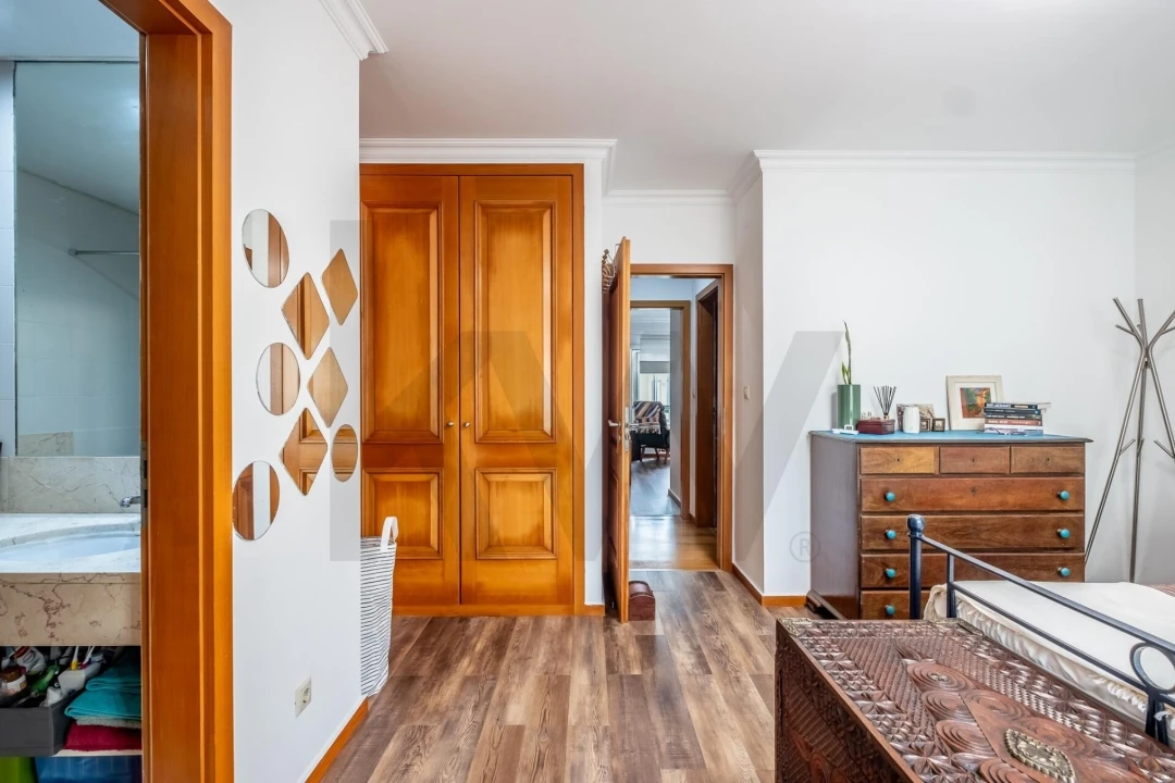 Apartamento T3 para Venda em Carnaxide e Queijas Foto 20