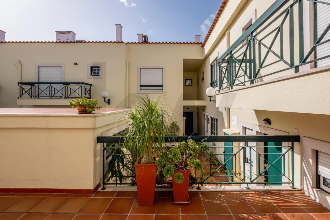 Apartamento T3 para Venda em Carnaxide e Queijas Foto 40