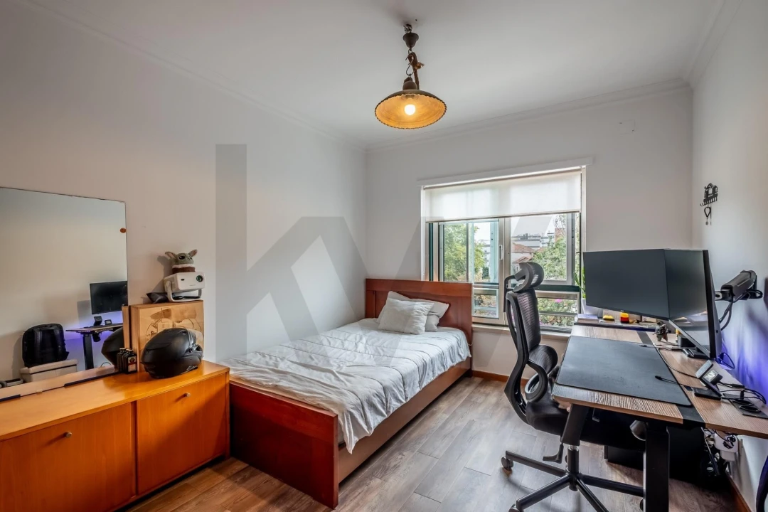 Apartamento T3 para Venda em Carnaxide e Queijas Foto 13