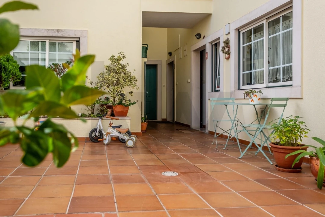 Apartamento T3 para Venda em Carnaxide e Queijas Foto 39