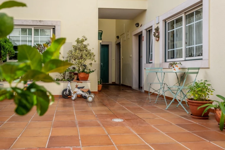 Apartamento T3 para Venda em Carnaxide e Queijas Foto 39