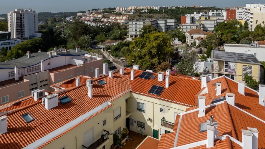 Apartamento T3 para Venda em Carnaxide e Queijas Foto 34
