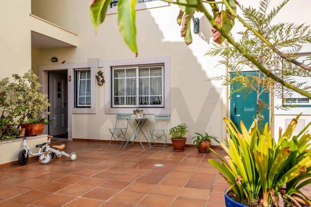 Apartamento T3 para Venda em Carnaxide e Queijas Foto 1