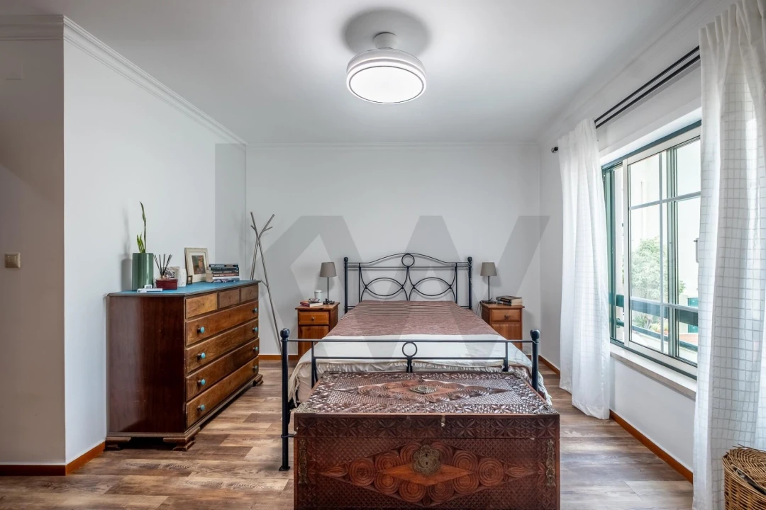 Apartamento T3 para Venda em Carnaxide e Queijas Foto 17