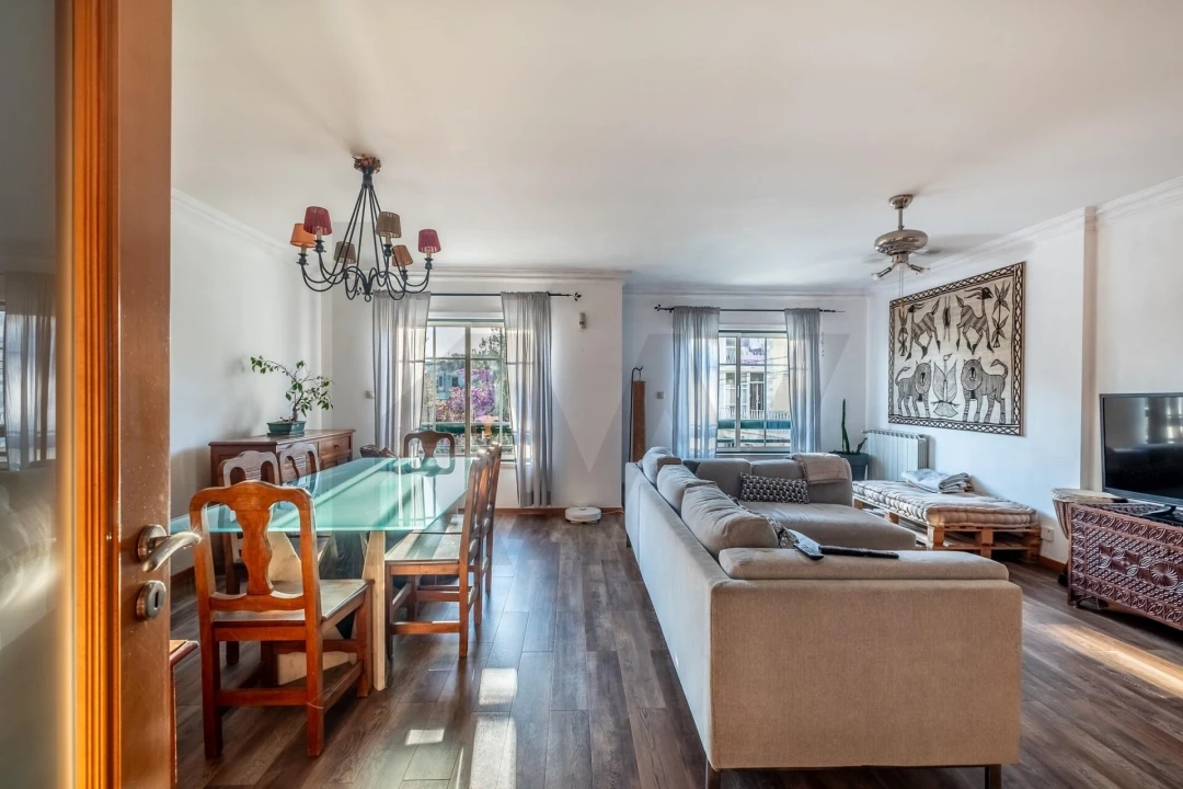 Apartamento T3 para Venda em Carnaxide e Queijas Foto 2
