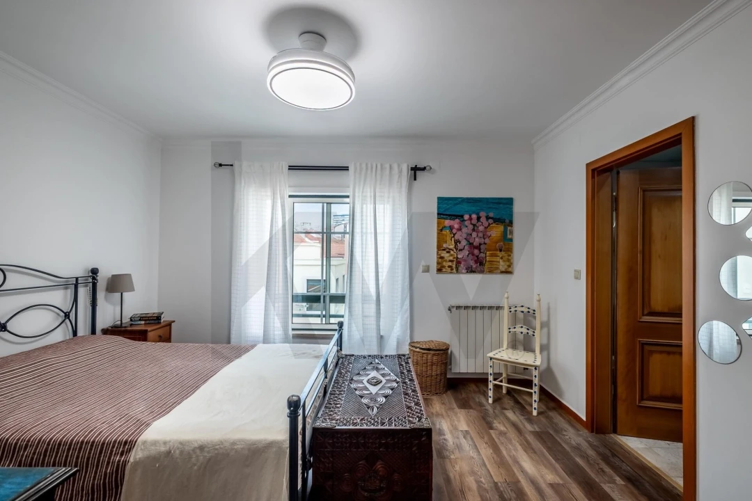 Apartamento T3 para Venda em Carnaxide e Queijas Foto 16