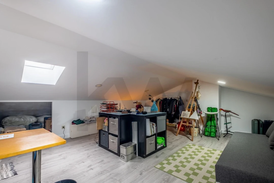 Apartamento T3 para Venda em Carnaxide e Queijas Foto 23