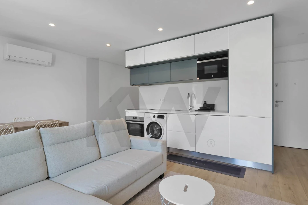 Apartamento T2 para Arrendamento em Cedofeita, Santo Ildefonso, Sé, Miragaia, São Nicolau e Vitória Foto 2