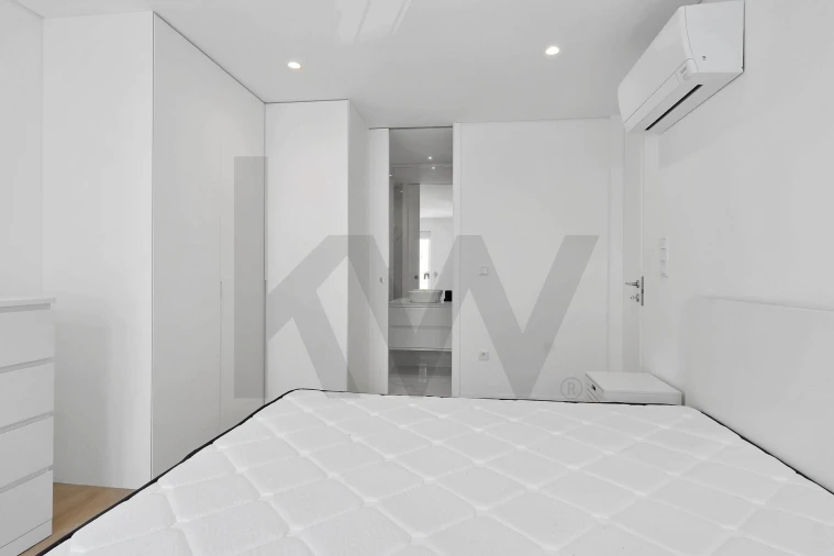 Apartamento T2 para Arrendamento em Cedofeita, Santo Ildefonso, Sé, Miragaia, São Nicolau e Vitória Foto 8