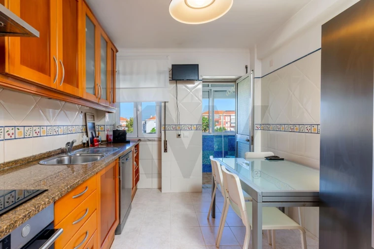 Apartamento T2 para Venda em Barreiro e Lavradio Foto 18