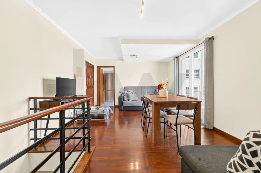 Apartamento T2 para Venda em Caniço Foto 1