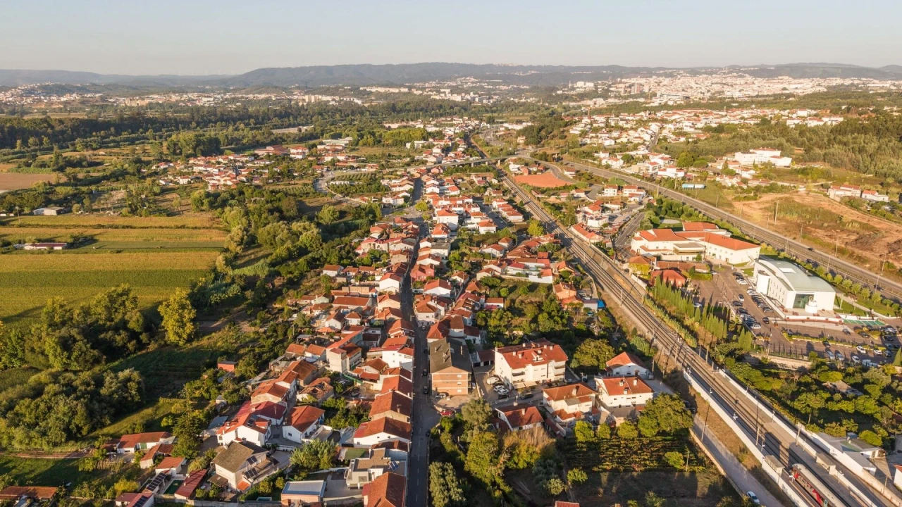 Moradia T3 para Venda em São Martinho de Árvore e Lamarosa Foto 38