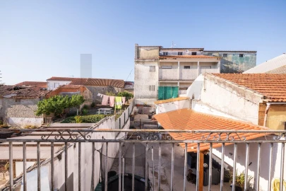 Moradia T3 para Venda em São Martinho do Bispo e Ribeira de Frades