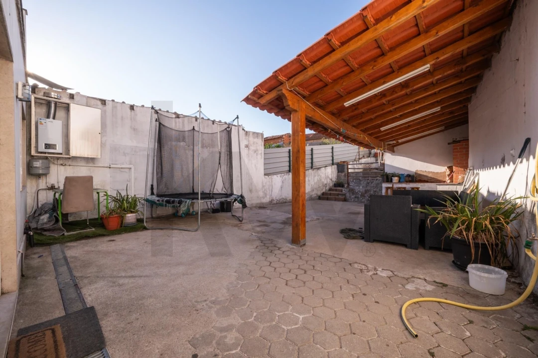 Moradia T3 para Venda em São Martinho de Árvore e Lamarosa Foto 32