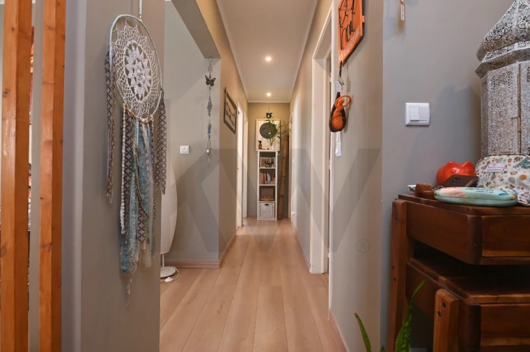 Apartamento T2 para Venda em Carcavelos e Parede Foto 2
