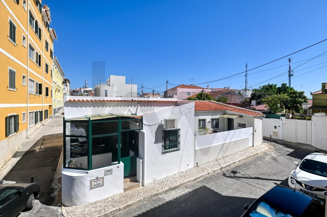 Apartamento T2 para Venda em Carcavelos e Parede Foto 23