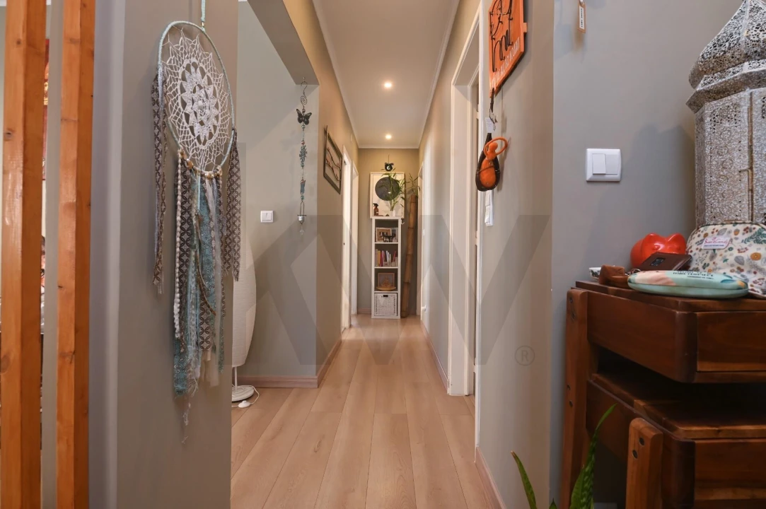 Apartamento T2 para Venda em Carcavelos e Parede Foto 2