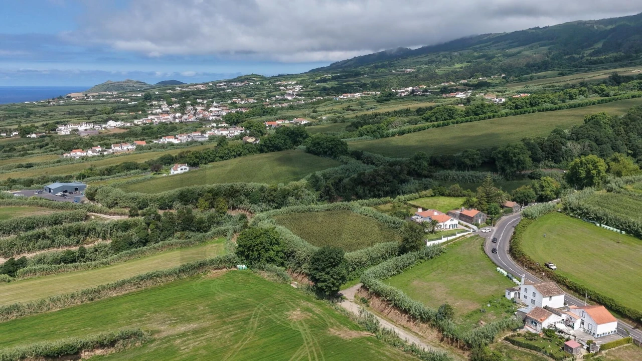 Terreno para Venda em Candelaria Foto 2