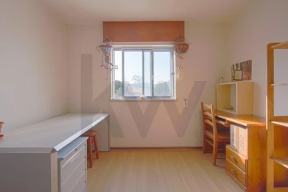 Apartamento T2 para Venda em Santo António dos Cavaleiros e Frielas