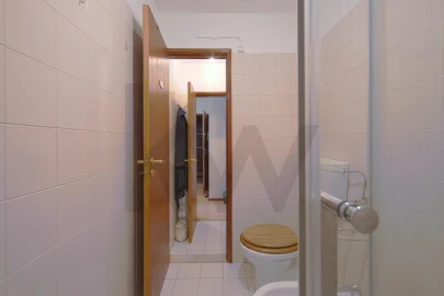 Apartamento T2 para Venda em Santo António dos Cavaleiros e Frielas