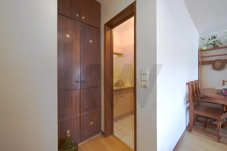 Apartamento T2 para Venda em Santo António dos Cavaleiros e Frielas Foto 9