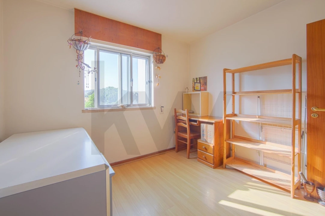 Apartamento T2 para Venda em Santo António dos Cavaleiros e Frielas Foto 27