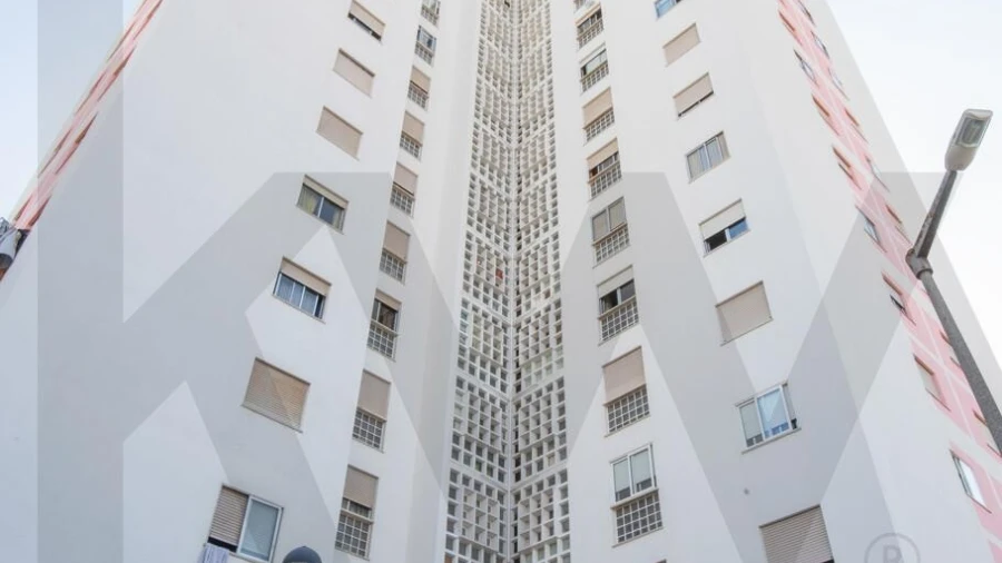 Apartamento T2 para Venda em Santo António dos Cavaleiros e Frielas
