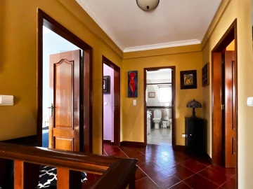 Moradia T4 para Venda em Encarnação