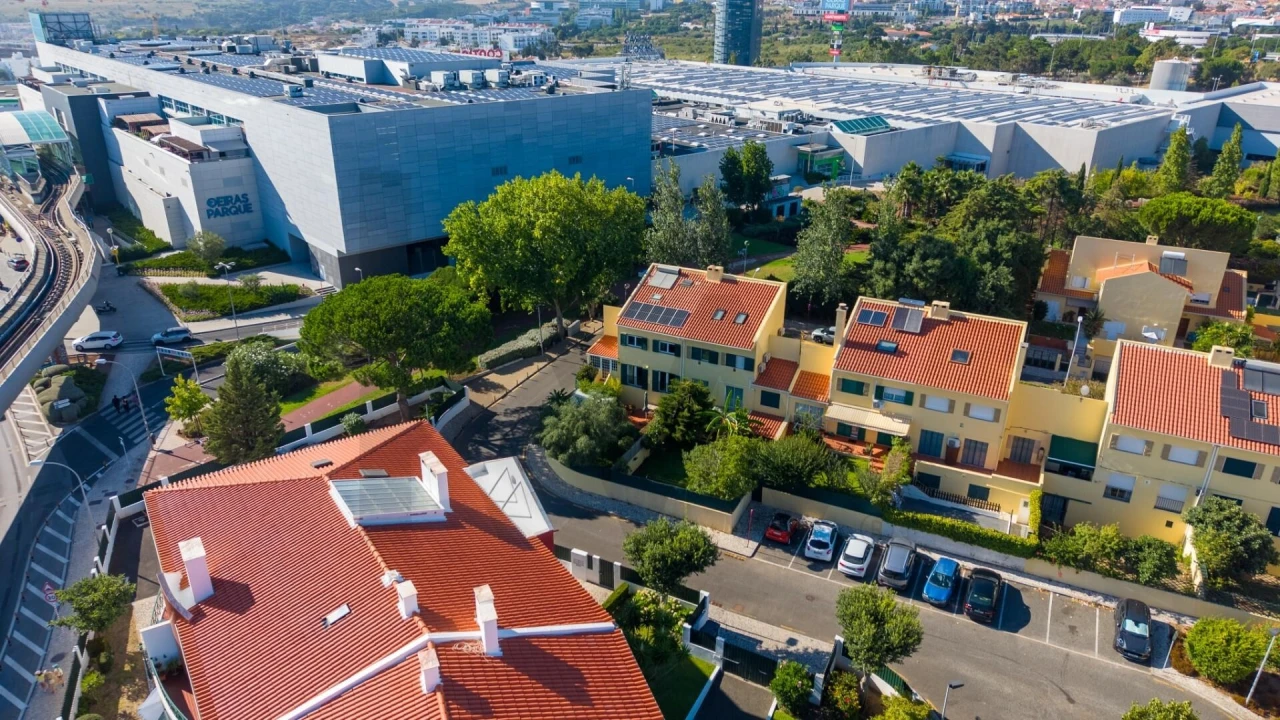 Moradia T4 para Venda em Oeiras e São Julião da Barra, Paço de Arcos e Caxias Foto 46