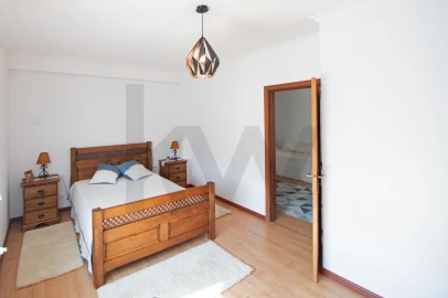 Moradia T6 para Venda em Vela