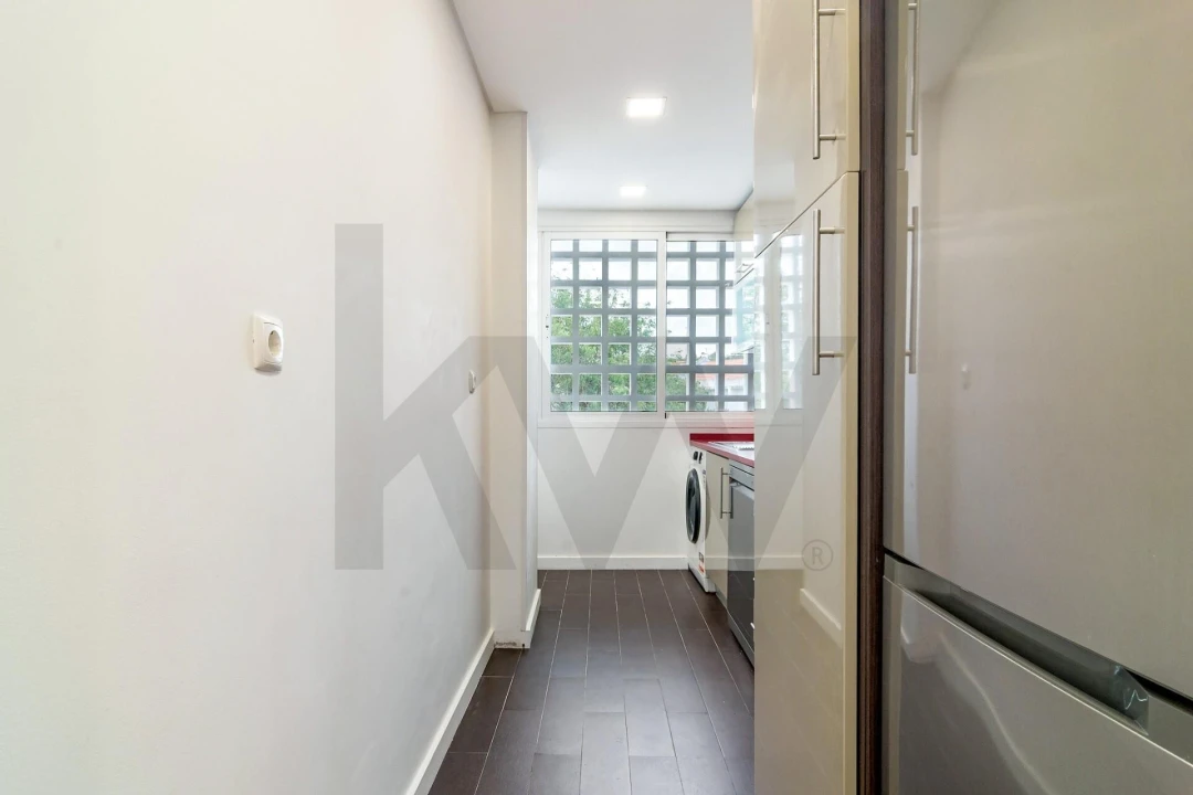 Apartamento T1 para Venda em São Domingos de Benfica Foto 5