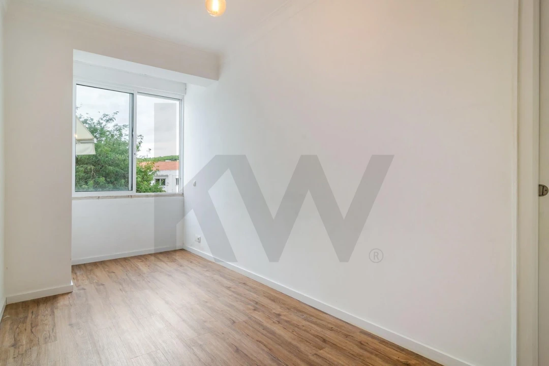 Apartamento T1 para Venda em São Domingos de Benfica Foto 12
