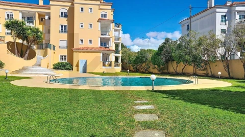 Apartamento T2 para Arrendamento em Alcabideche