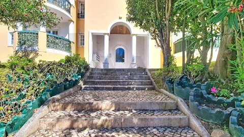 Apartamento T2 para Arrendamento em Alcabideche