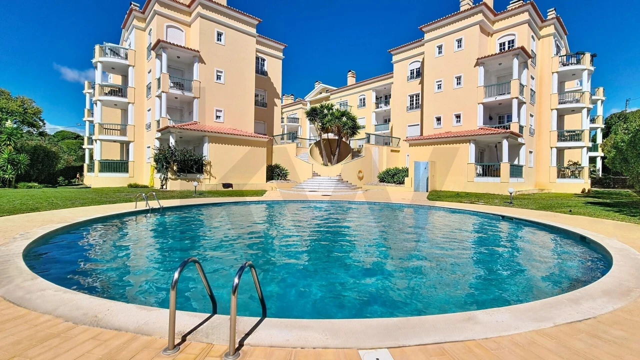 Apartamento T2 para Arrendamento em Alcabideche Foto 24